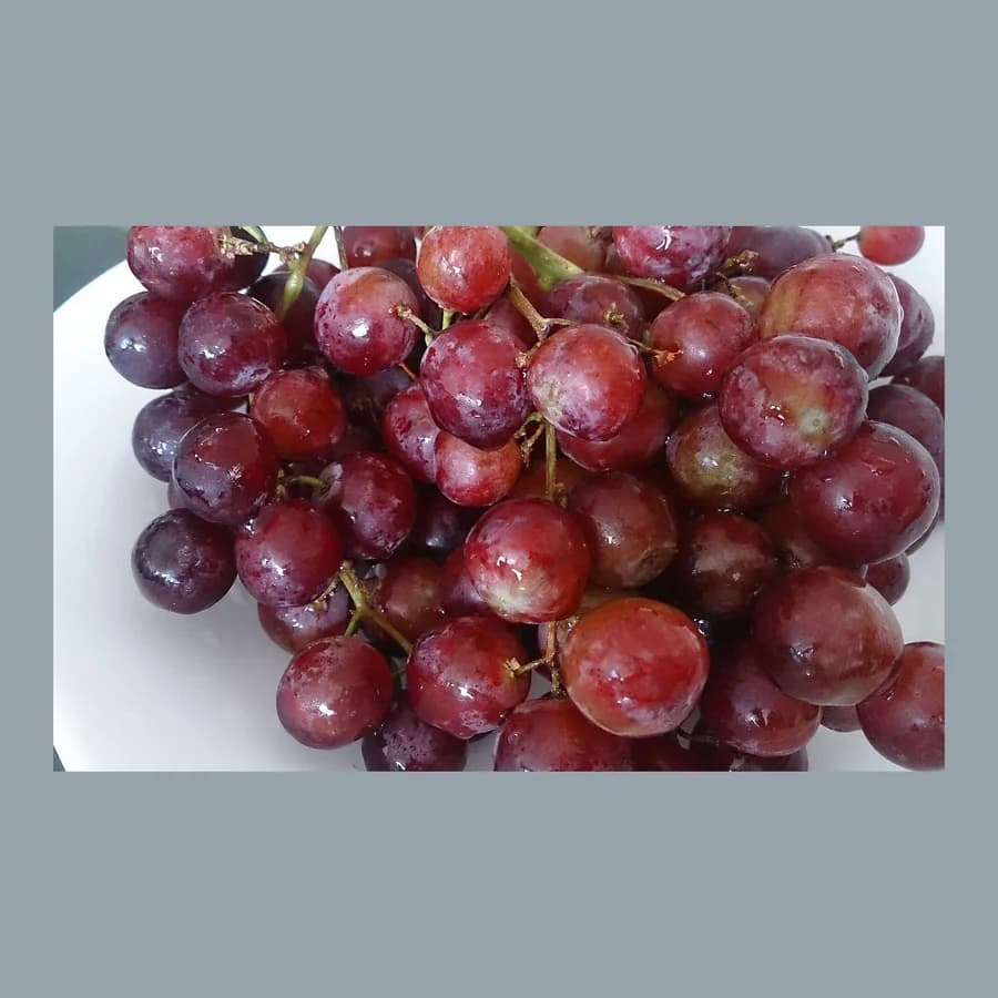 Red Seedless Grapes